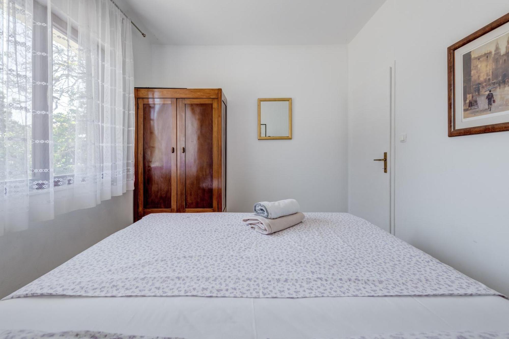 Beachfront Apartment Drazen, With Garden And Parking Split Exterior photo