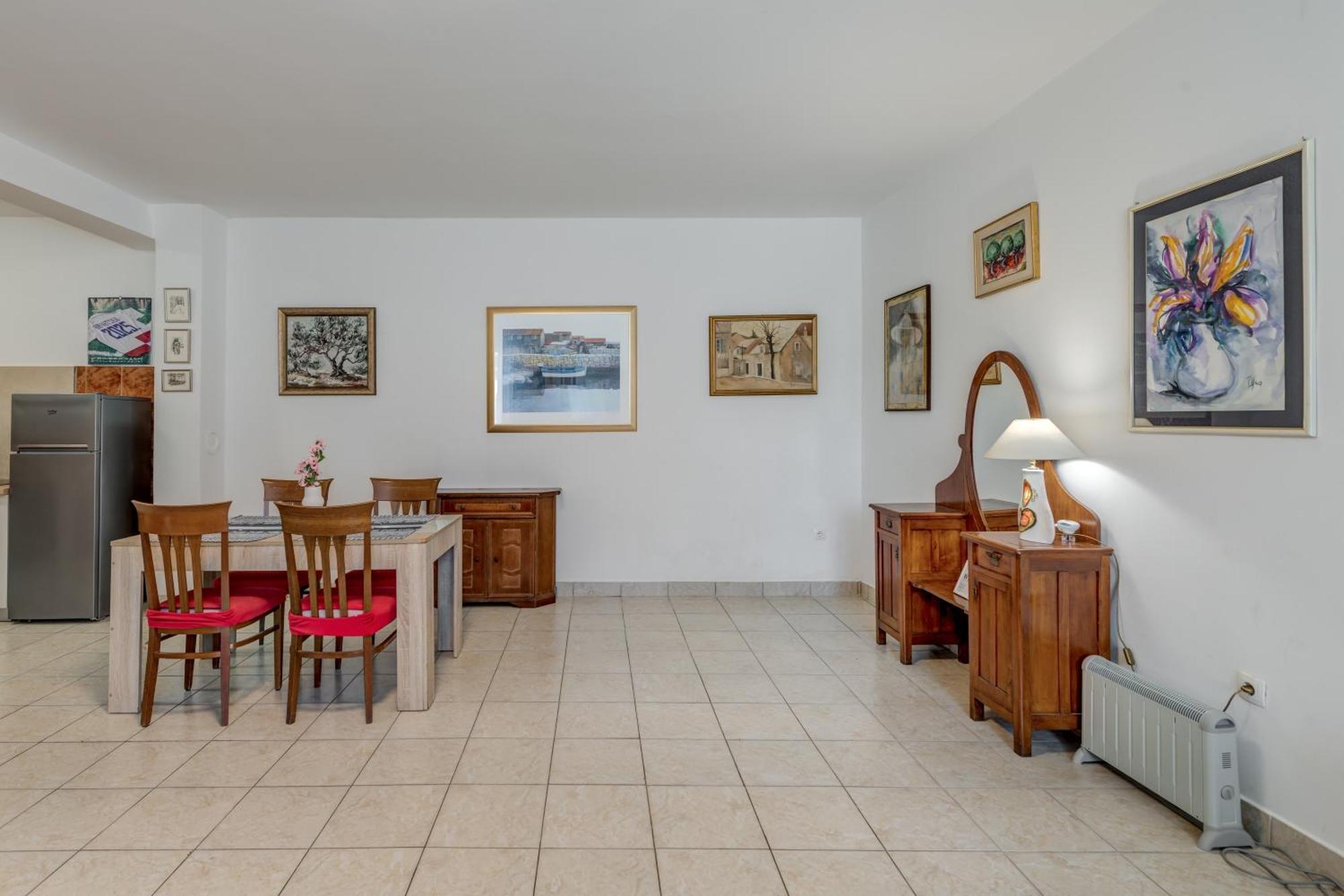 Beachfront Apartment Drazen, With Garden And Parking Split Exterior photo